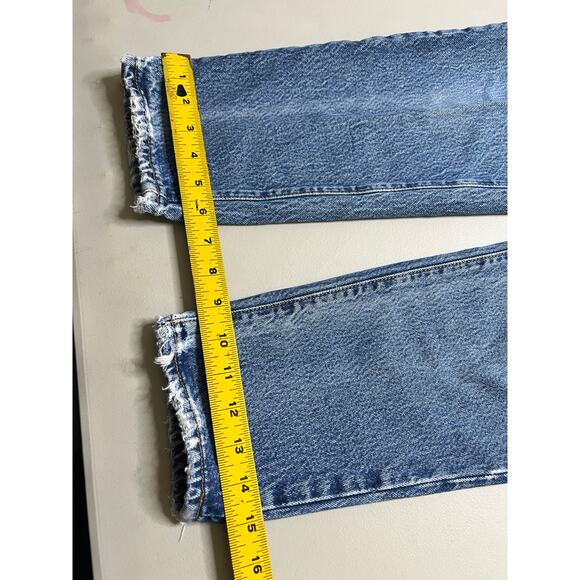 Vintage Levi’s 501 Jeans Women’s Size 9 USA Button Fly 90s Distressed Hem 25x28 - Picture 10 of 16